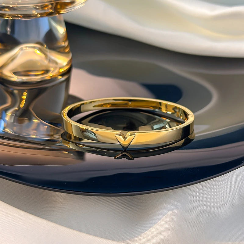 Signature V-Heart Bracelet