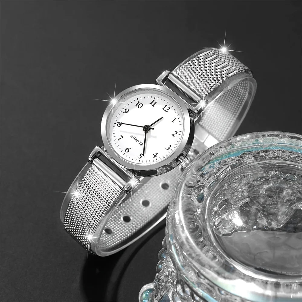 Dial Quartz Wristwatch
