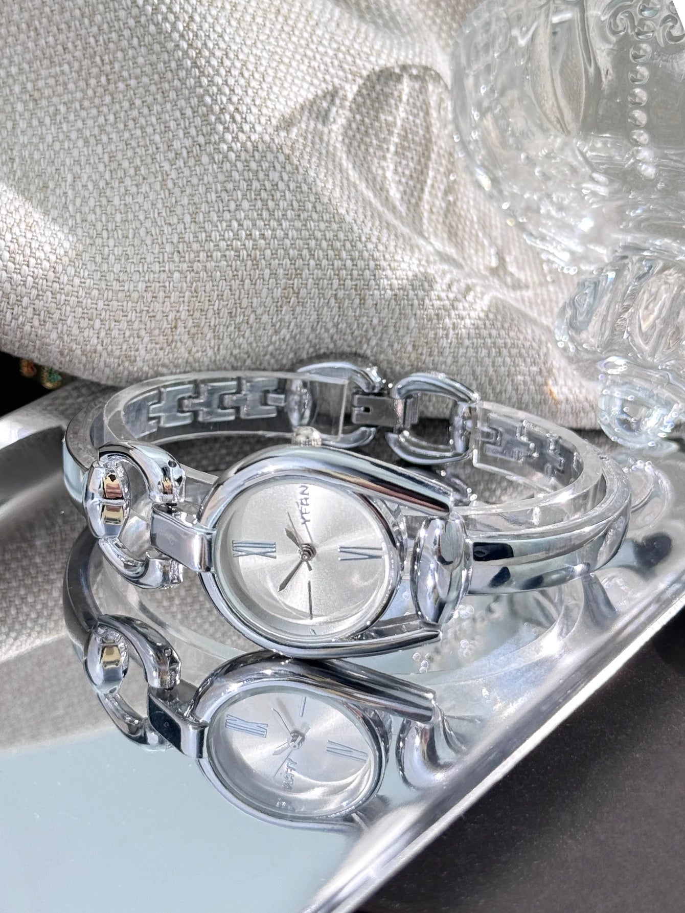 Retro Button Quartz Watch