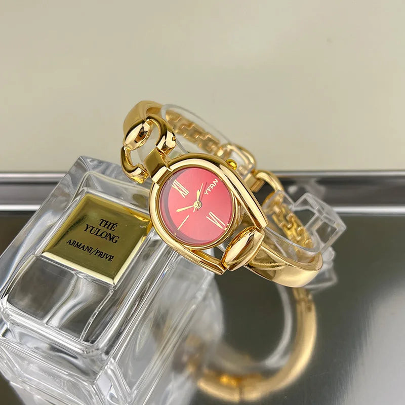 Retro Button Quartz Watch